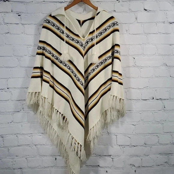 Source Unknown Jackets & Blazers - Vtg 70s Ethnic Fringed Mexican Boho Hippie Poncho Sweater Cape Jacket Blanket